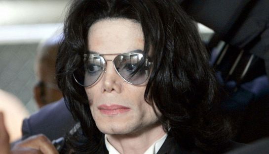 Il film biografico su Michael Jackson rigira il finale per rimuovere le accuse di molestia al Re del Pop