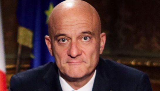 Claudio Bisio protagonista della nuova serie Uno Sbirro in Appennino, in streaming su RaiPlay