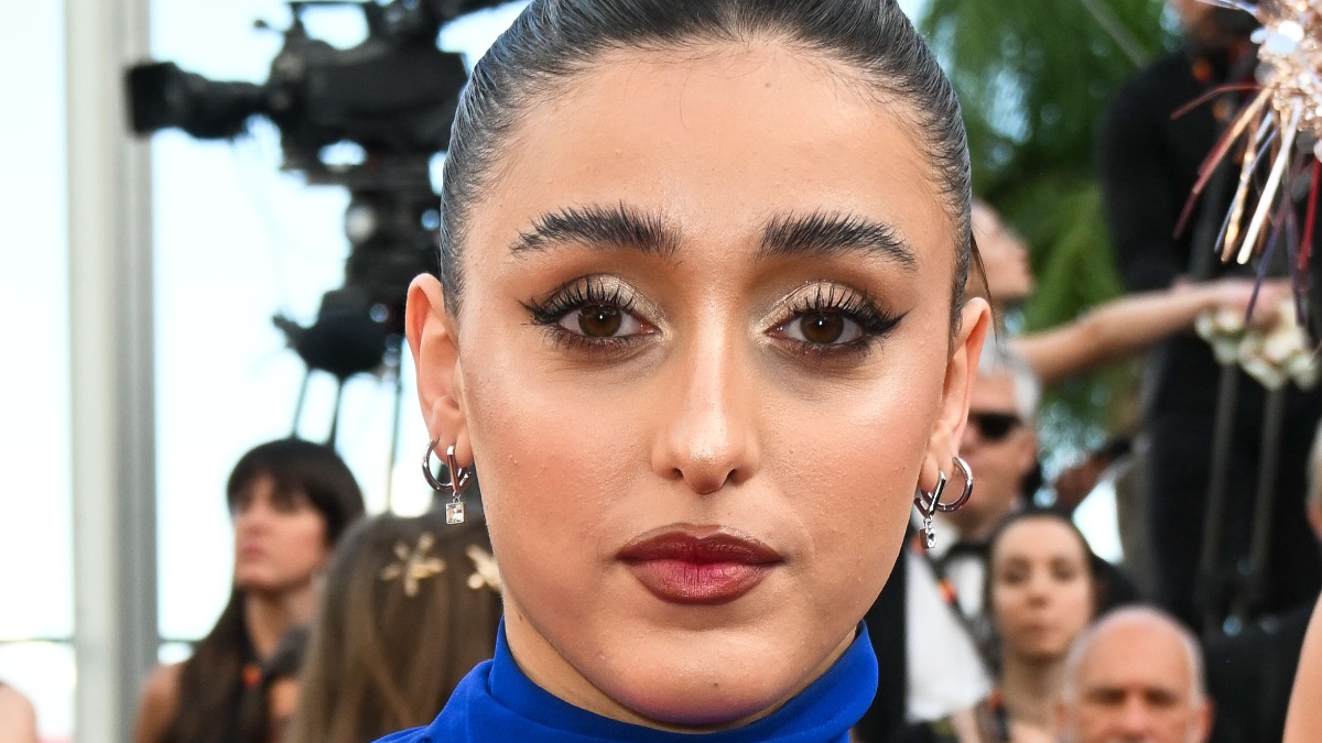 Giulia Stabile e il mistero del cantante