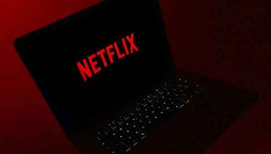 Netflix, aumenti illegittimi: il Tribunale di Roma dispone rimborsi ai consumatori