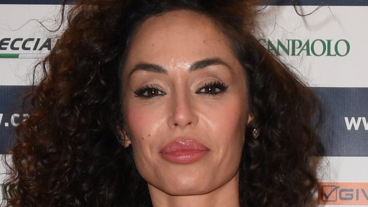 Raffaella Fico A Verissimo Se Armando Izzo Tornasse Non Ho Ancora Raffaella Fico A Verissimo Se Armando Izzo Tornasse Non Ho Ancora
