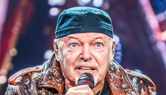 Vasco Rossi verso il concerto dei record: “Mezzo milione di persone e più di una notte”, cosa ha in mente per battere il Modena Park