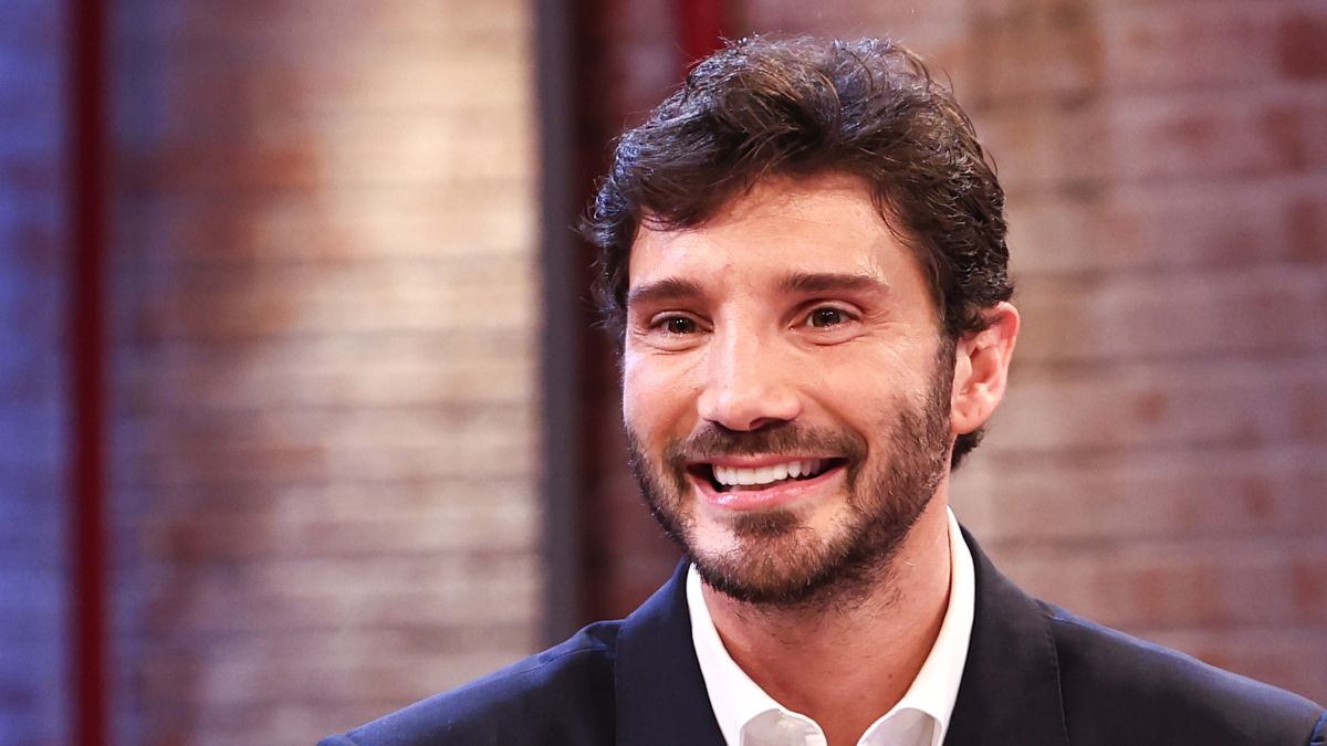 Affari tuoi, De Martino e la battuta senza precedenti: "Hai sbagliato mestiere", poi panico (e sollievo) finale