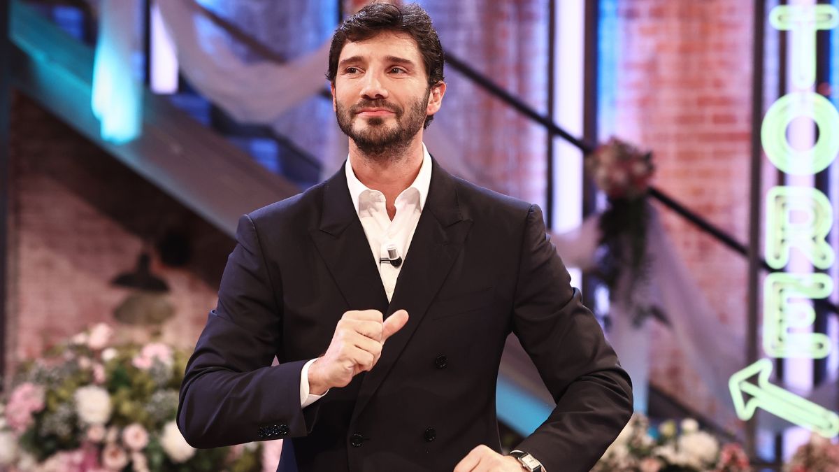 https://wips.plug.it/cips/libero.it/magazine/cms/2026/05/affari-tuoi-cosa-successo-puntata-28-maggio-2026.jpg