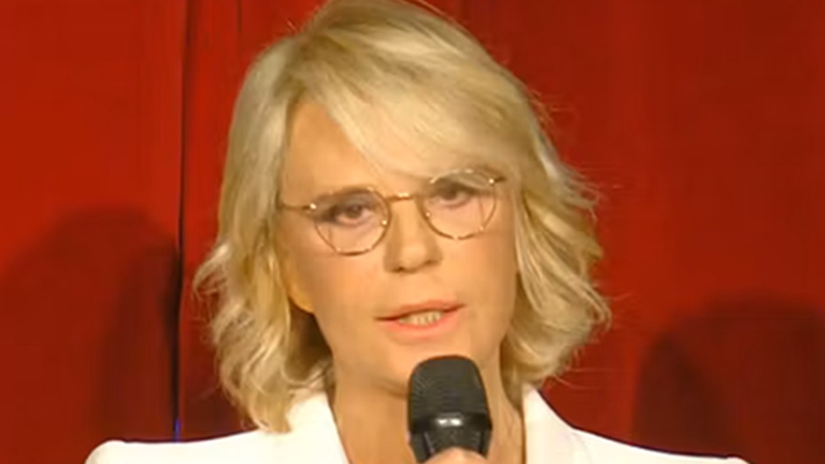 Amici 25 Serale, anticipazioni: Belen contro Maria De Filippi e un allievo fa piangere tutti. Chi sono i 3 finalisti (e chi va casa)