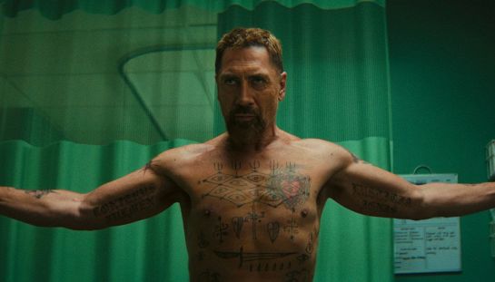 Javier Bardem e Amy Adams nel trailer del remake seriale di un thriller cult degli anni '90