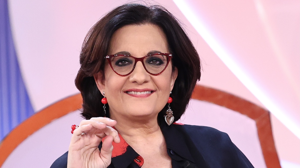 https://wips.plug.it/cips/libero.it/magazine/cms/2026/05/catena-fiorello.jpg