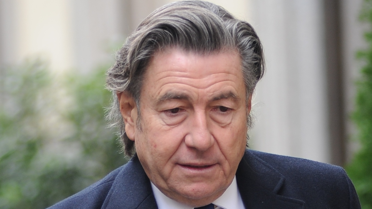 https://wips.plug.it/cips/libero.it/magazine/cms/2026/05/chi_e_antonio_de_rensis.jpeg