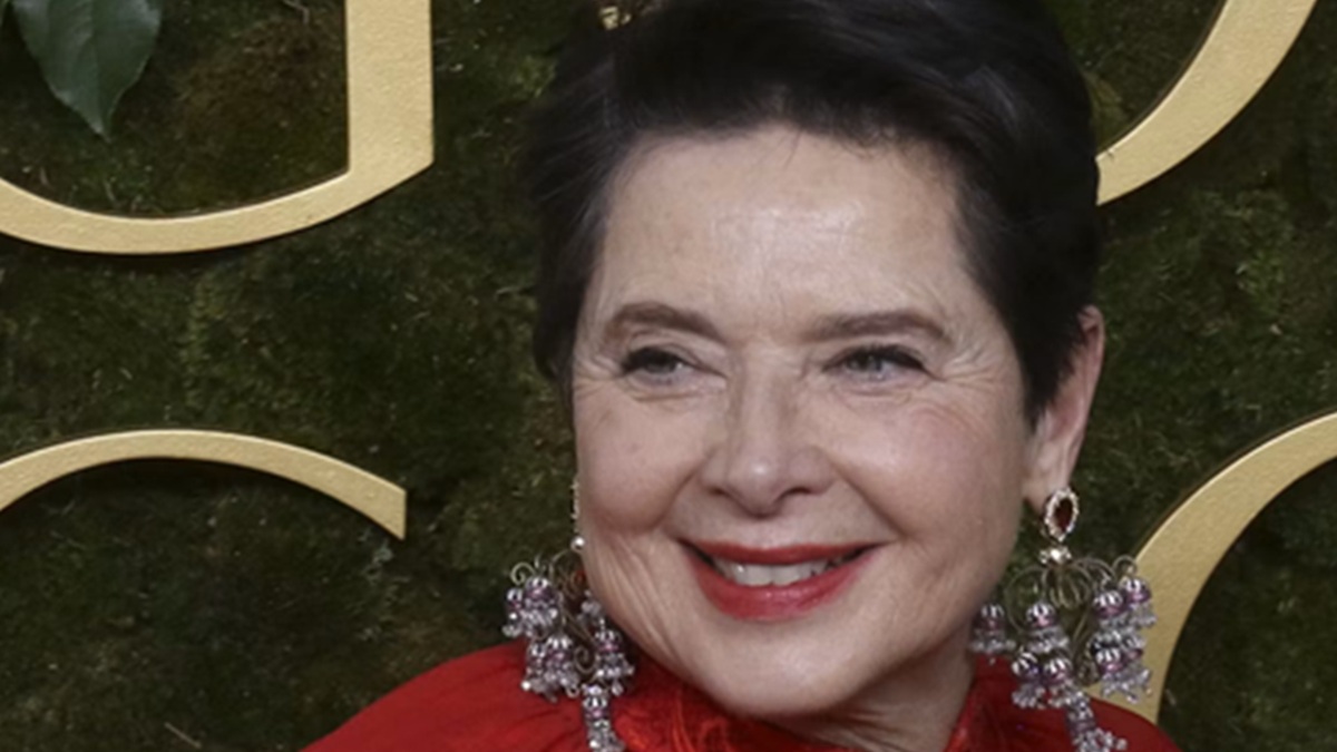 https://wips.plug.it/cips/libero.it/magazine/cms/2026/05/le-tre-sorelle-incestuose-nuovo-film-isabella-rossellini-dakota-johnson-alice-rohrwacher.jpg