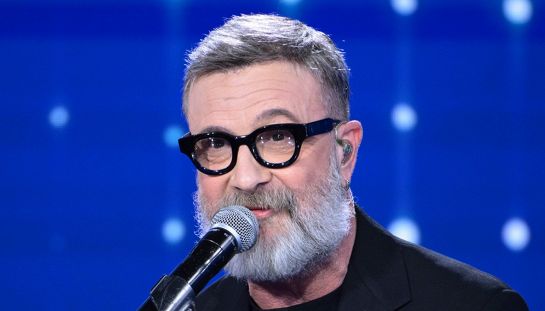 Marco Masini senza filtri in TV, da Sanremo con Fedez al tour: “Me la godo”. E svela la sua seconda mamma: “Si prende cura di me”
