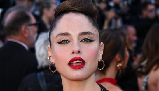 Matilde Gioli magnetica sul Red Carpet di Cannes: uno sguardo letale ma un look orientale che manca di verve