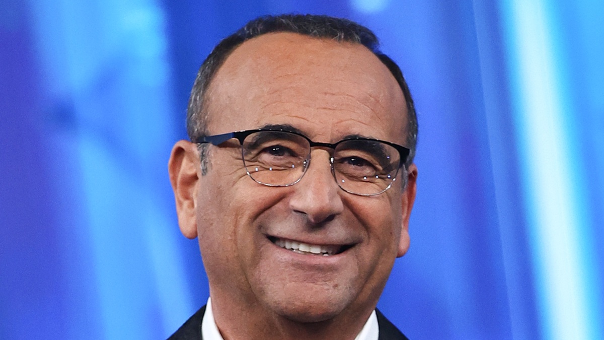 https://wips.plug.it/cips/libero.it/magazine/cms/2026/05/milleunacover-pagelle-puntata-8-maggio-2026.jpeg