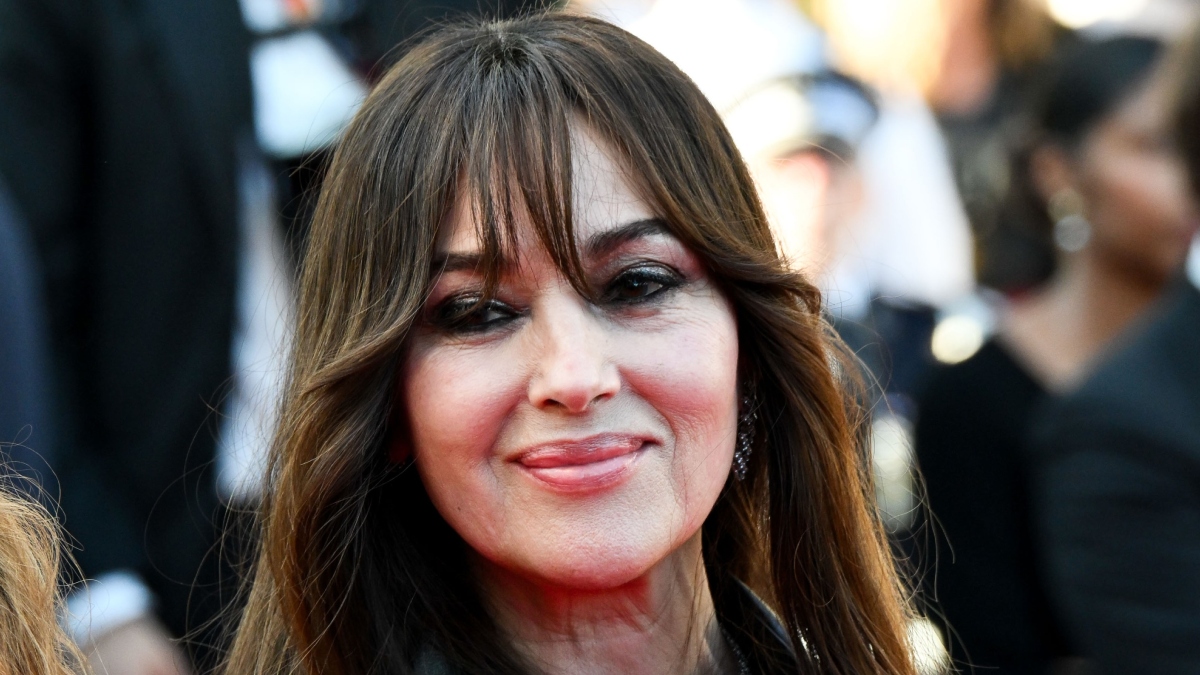https://wips.plug.it/cips/libero.it/magazine/cms/2026/05/monica-bellucci-diva-materna-sul-red-carpet-di-cannes.jpg