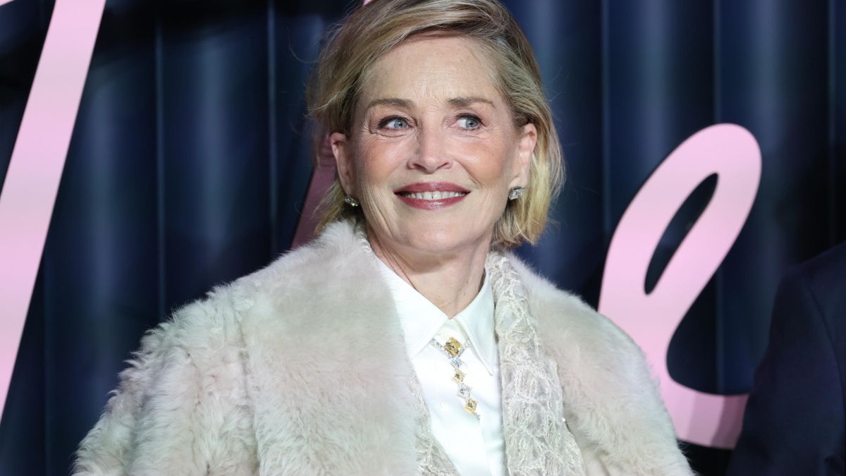 https://wips.plug.it/cips/libero.it/magazine/cms/2026/05/sharon-stone-produttrice-flop-film-pronti-a-morire-sam-raimi-dicaprio-gene-hackman-russel-crowe.jpg