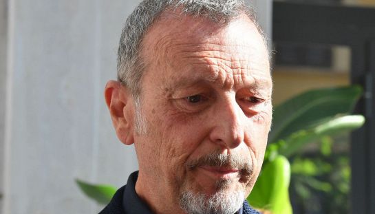 Amadeus, lo schiaffo della Rai. La risposta durissima dell'ad Rossi: "Non tornerà, il futuro è Stefano De Martino"