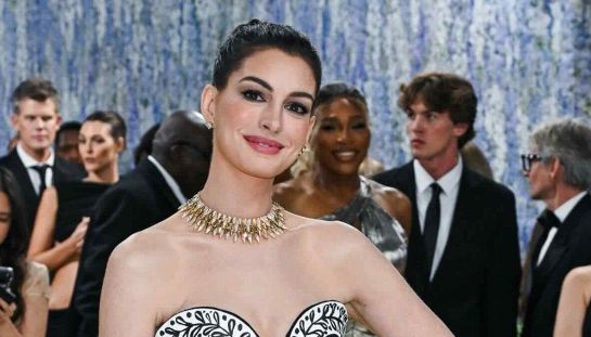 anne hathaway incinta