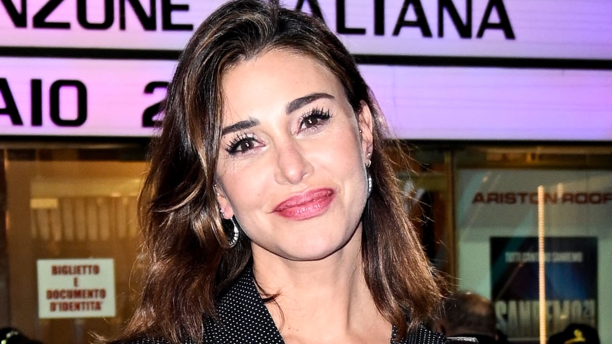 https://wips.plug.it/cips/libero.it/magazine/cms/2026/06/belen-rodriguez.jpg