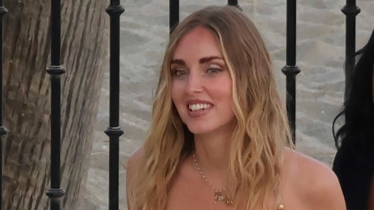 https://wips.plug.it/cips/libero.it/magazine/cms/2026/06/chiara-ferragni.jpg