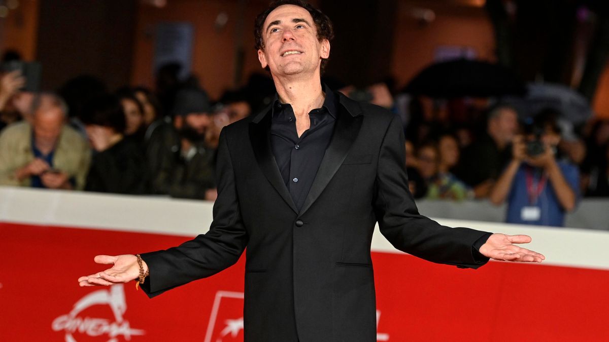 https://wips.plug.it/cips/libero.it/magazine/cms/2026/06/elio-germano-netflix-trasparenza-tribunale-consiglio-di-stato-compensi-causa-sconfitta.jpg