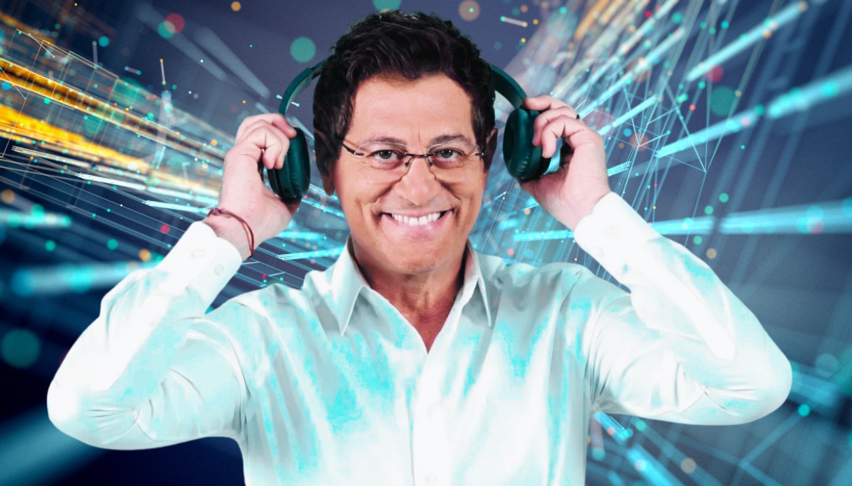 https://wips.plug.it/cips/libero.it/magazine/cms/2026/06/enrico-papi-torna-su-canale-5-con-sarabanda-celebrity-1217.jpg