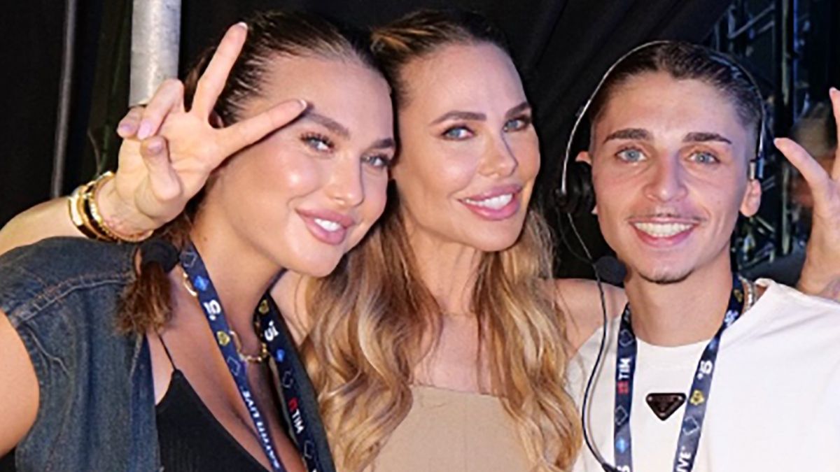 https://wips.plug.it/cips/libero.it/magazine/cms/2026/06/ilary-blasi-battiti-live.jpg