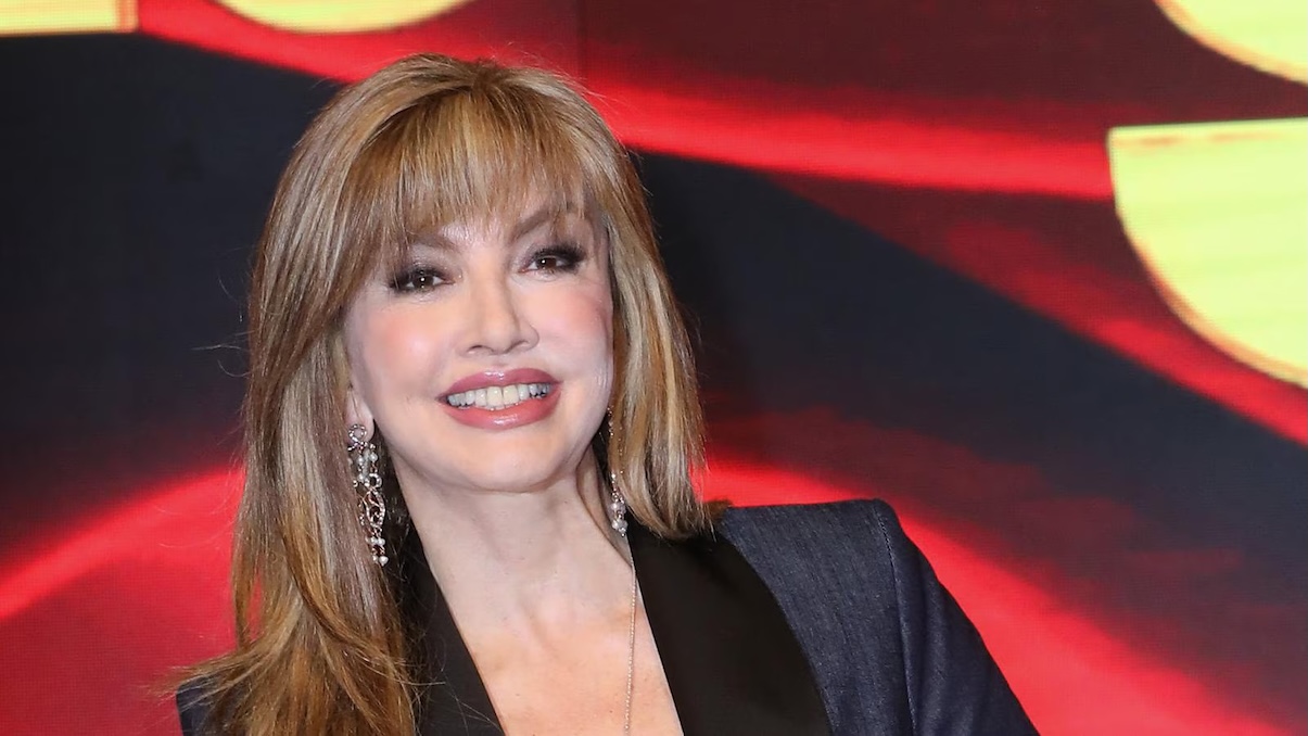 https://wips.plug.it/cips/libero.it/magazine/cms/2026/06/milly-carlucci.jpg