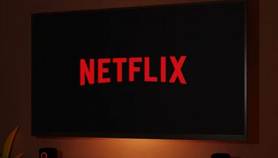 Netflix, la nuova strategia dice stop ai registi che vogliono i film nelle sale cinematografiche