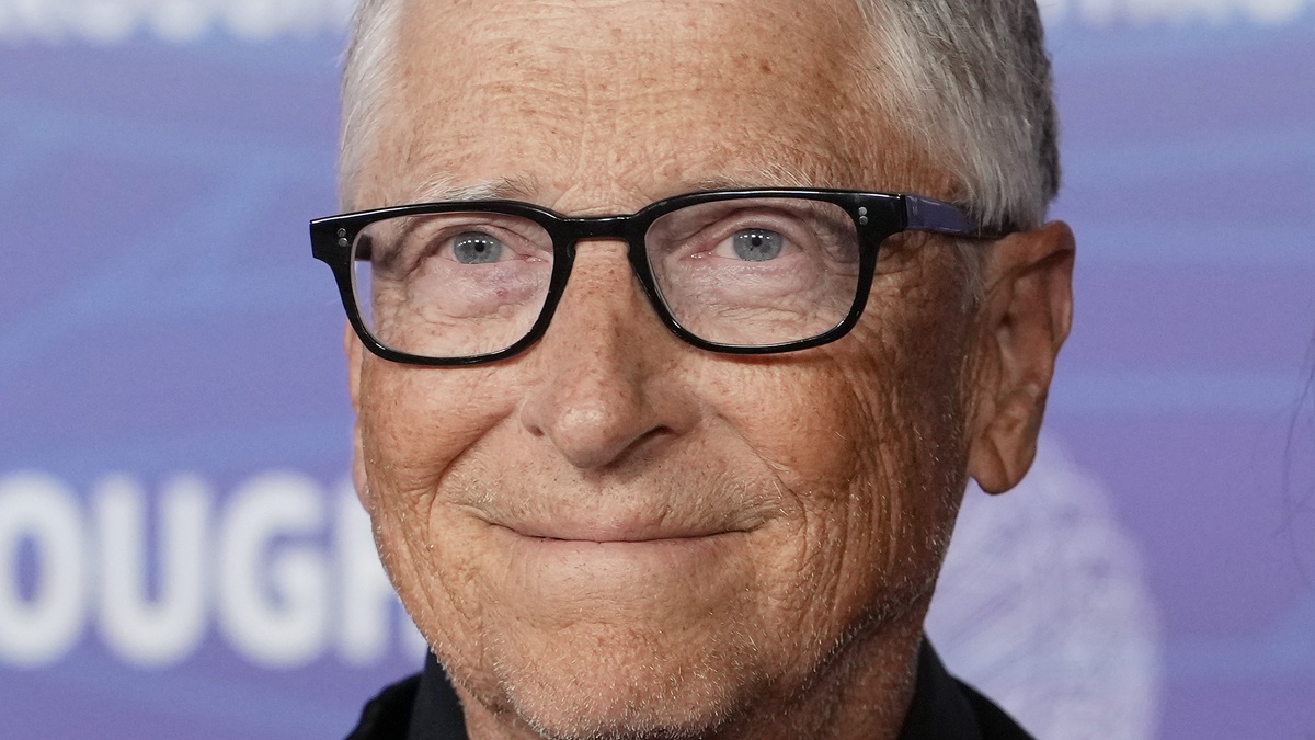 https://wips.plug.it/cips/libero.it/magazine/cms/2026/06/rai-mondiali-gaffe-bill-gates-steve-jobs.jpg