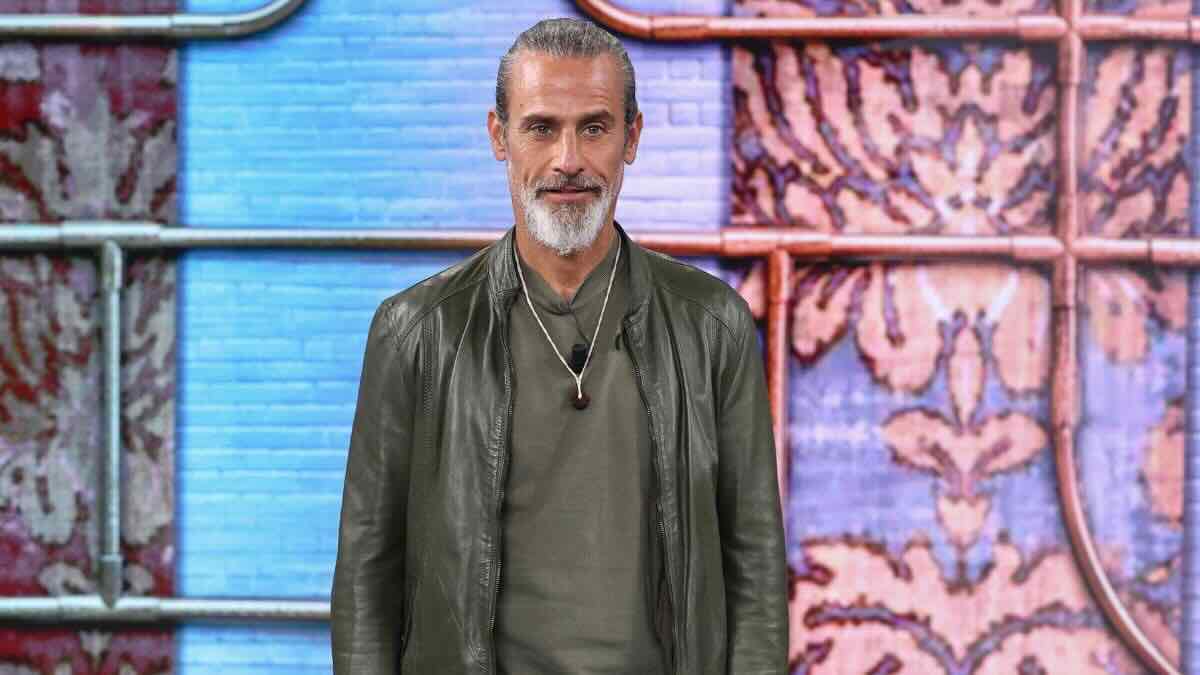 Raz Degan, la lite nel suo trullo in Puglia e la presunta denuncia. Cosa è successo