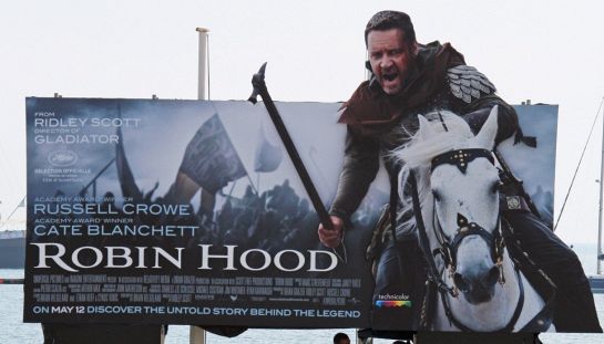 Il manifesto di 'Robin Hood' con Russell Crowe