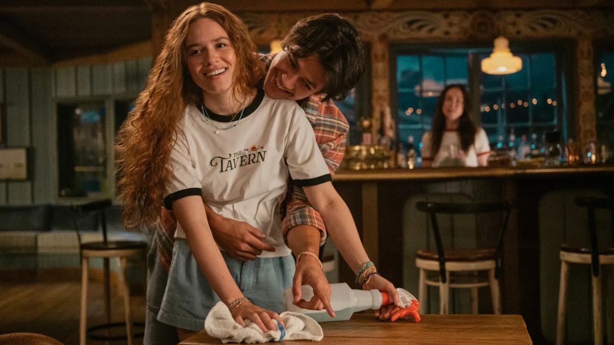 https://wips.plug.it/cips/libero.it/magazine/cms/2026/06/un-anno-dopo-l-altro-stagione-2-nuovi-episodi-quando-esce-romanzo-carley-fortune-serie-amazon-prime-video-streaming.jpg