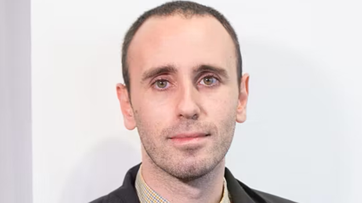 https://wips.plug.it/cips/libero.it/magazine/cms/2026/06/zerocalcare-risposta-polemica-due-spicci-serie-animata-netflix.jpg