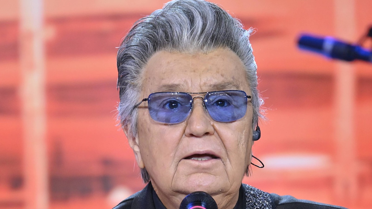 https://wips.plug.it/cips/libero.it/magazine/cms/2026/07/bobby-solo-concerto-annullato.jpg