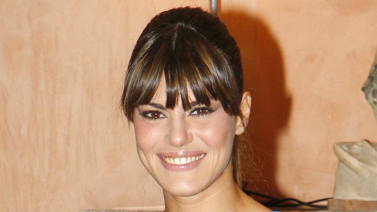 Mara Venier rimpiazzata da Bianca Guaccero (che deve anche salvare Manuela Moreno): Rai 1 cambia tutto