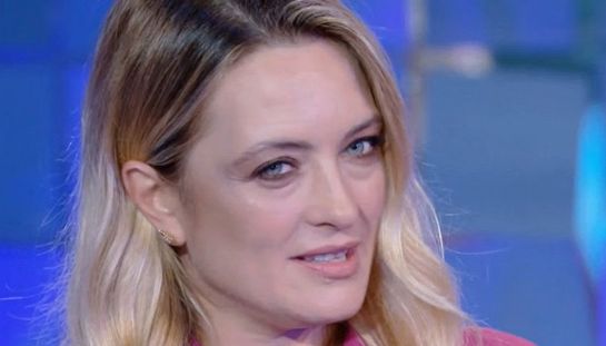Carolina Crescentini, la denuncia per la disparità dei compensi e l'appello alle donne