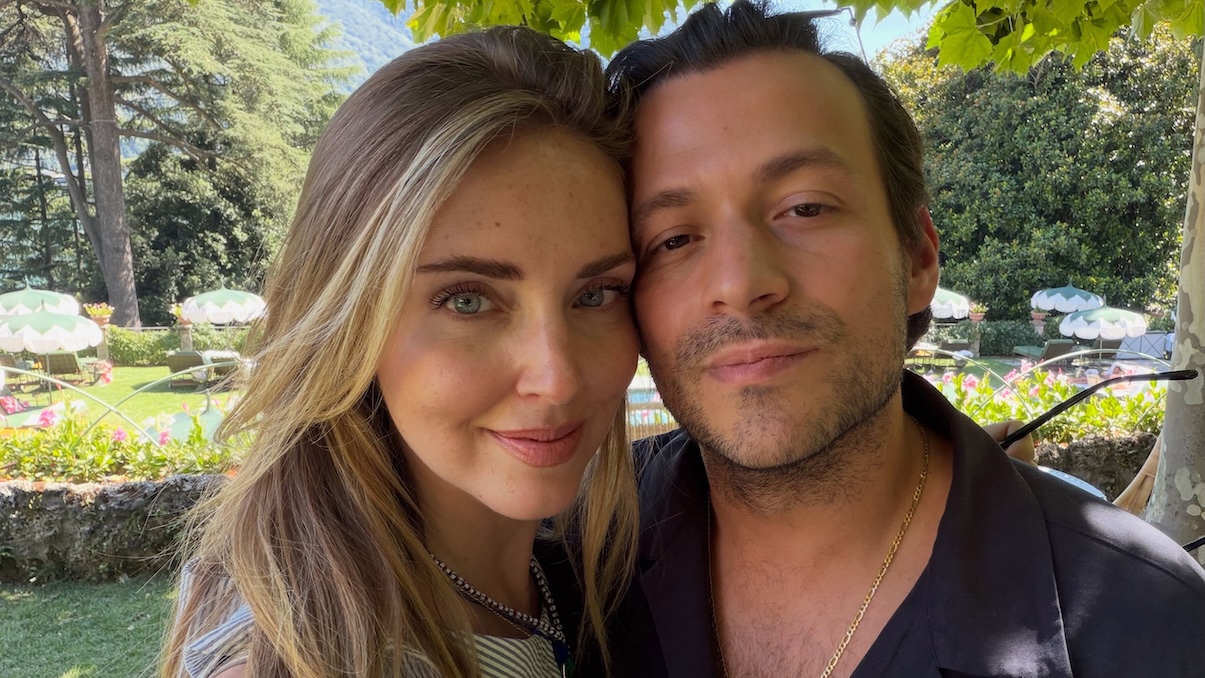 Chiara Ferragni, vacanze sul lago di Como col fidanzato José Hernandez, poi il gesto del figlio Leone che la commuove