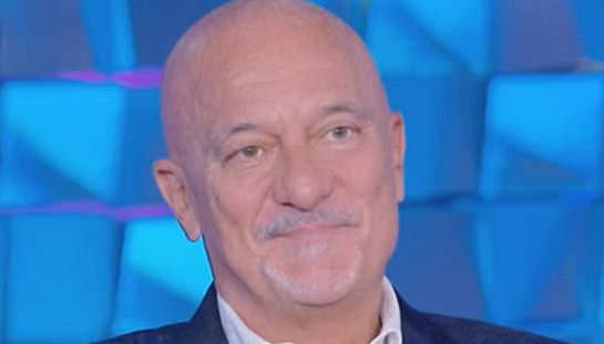 Claudio Bisio riceve diventa cittadino onorario di Castellabate, anni dopo il film Benvenuti al Sud