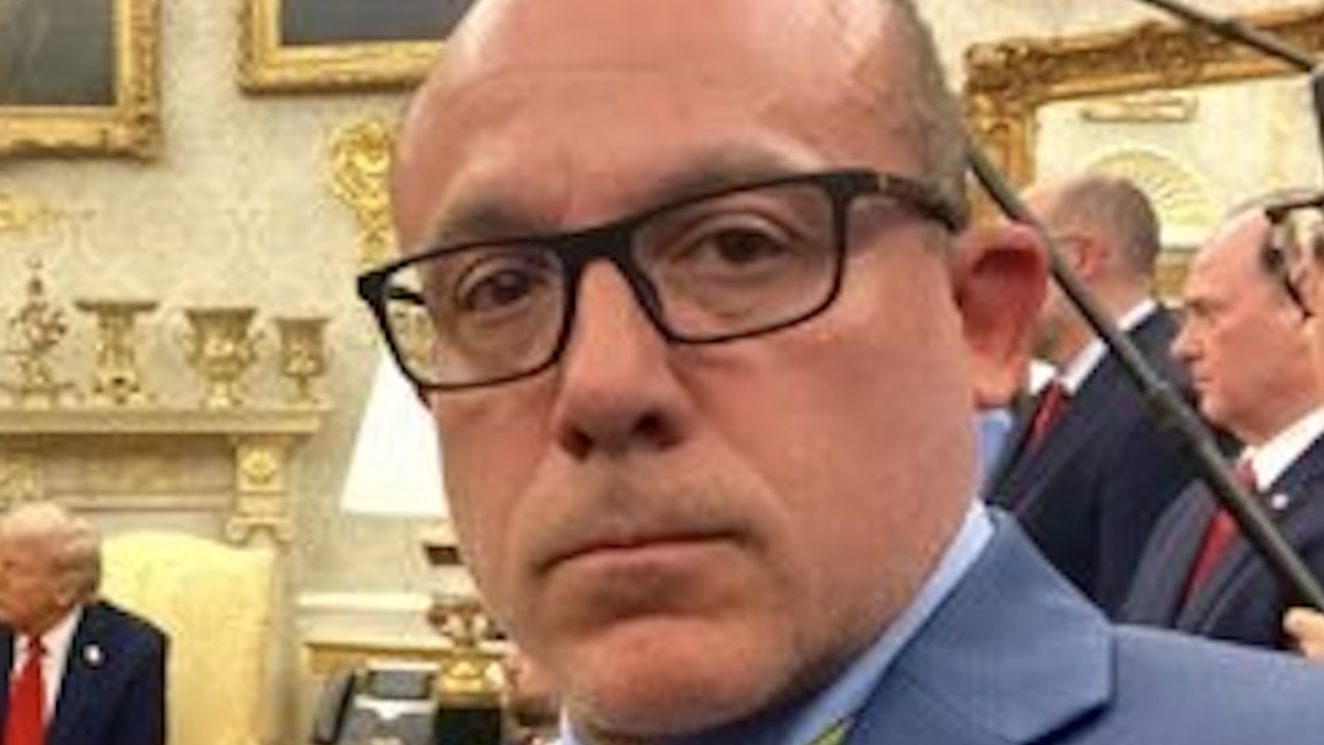 Chi era Daniele Compatangelo, l'autore dello scoop (clamoroso) su Meloni e Trump: il lavoro a Washington e la cittadinanza americana