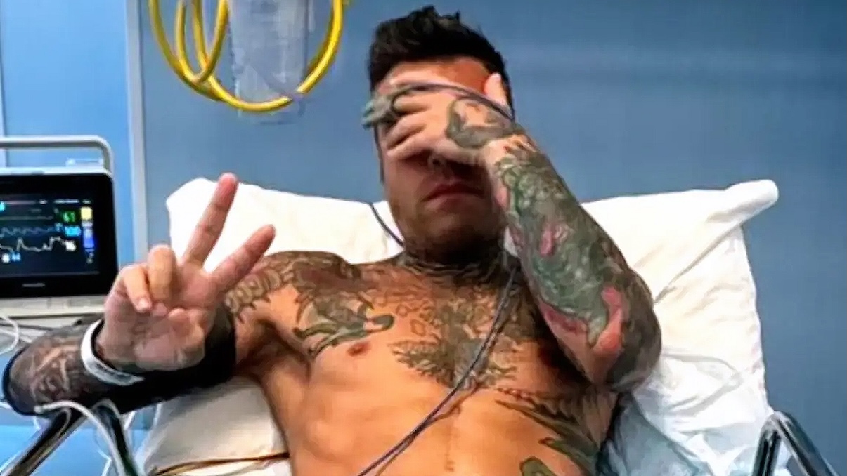 https://wips.plug.it/cips/libero.it/magazine/cms/2026/07/fedez-1.jpg