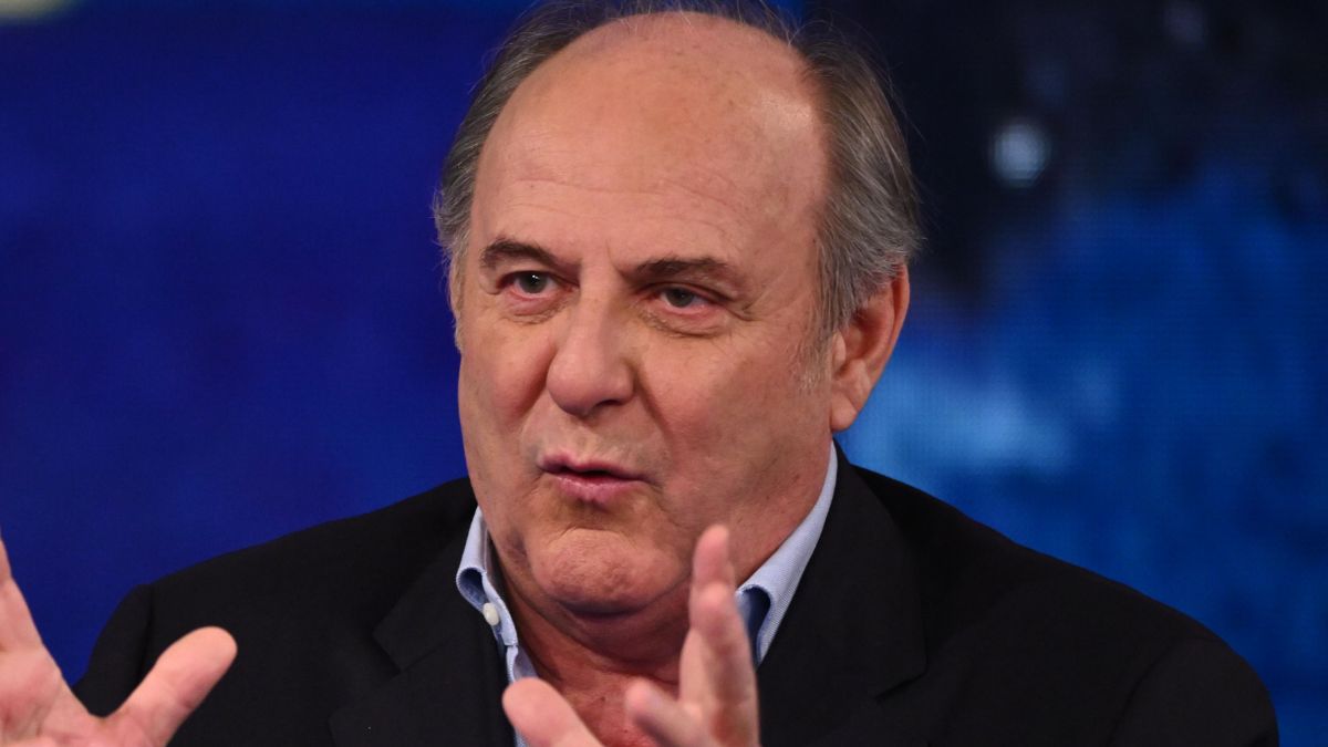 La Ruota della Fortuna, Malgioglio dà una lezione a Samira Lui: "Devi fare così". Ma Gerry Scotti la stronca (e poi esagera)