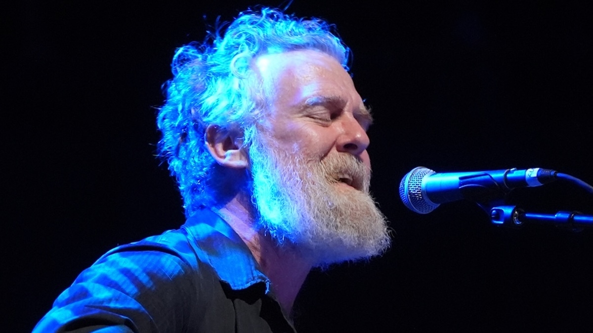 https://wips.plug.it/cips/libero.it/magazine/cms/2026/07/glen_hansard_morte.jpeg