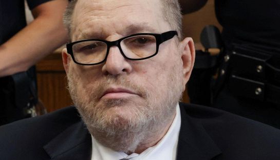 Harvey Weinstein ricoverato in ospedale per gravi problemi di salute: il motivo