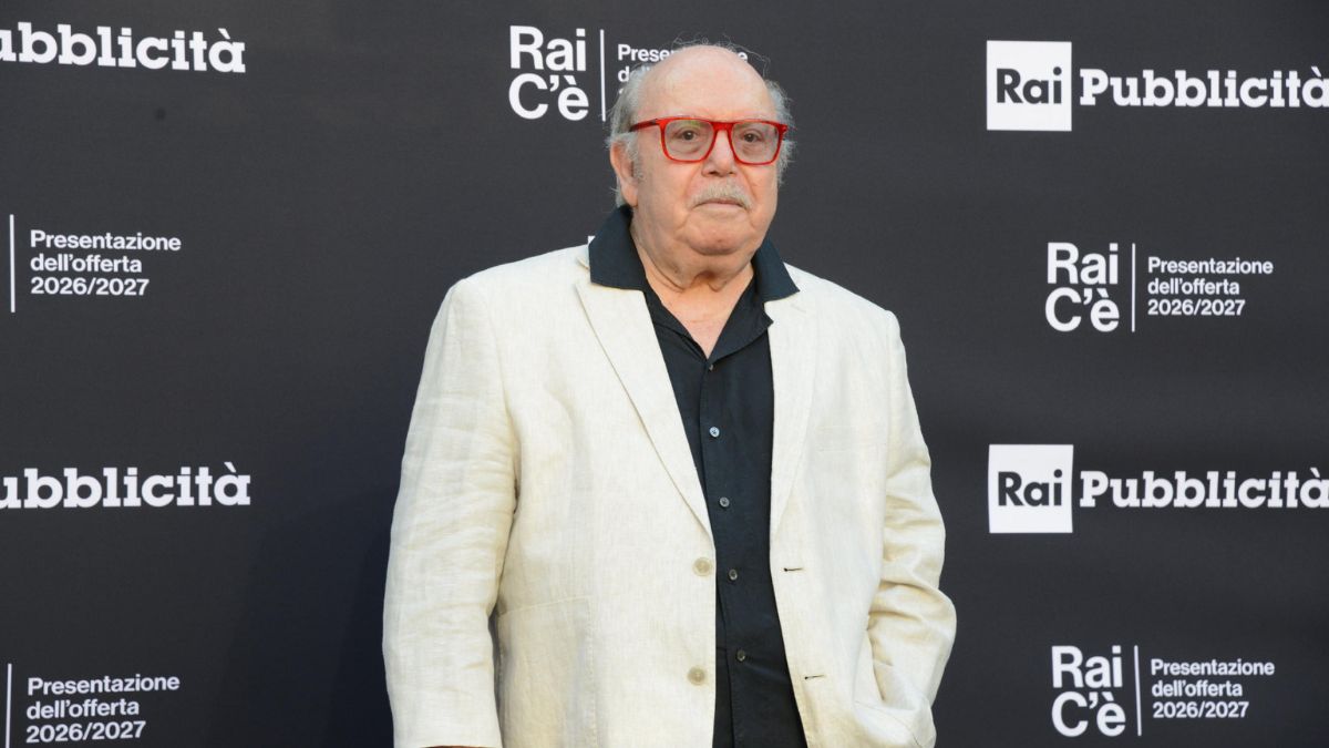 https://wips.plug.it/cips/libero.it/magazine/cms/2026/07/lino-banfi-kevin-spacey-film-calabria-sceneggiatura-annuncio-magna-graecia-film-festival-carriera-90-anni.jpg