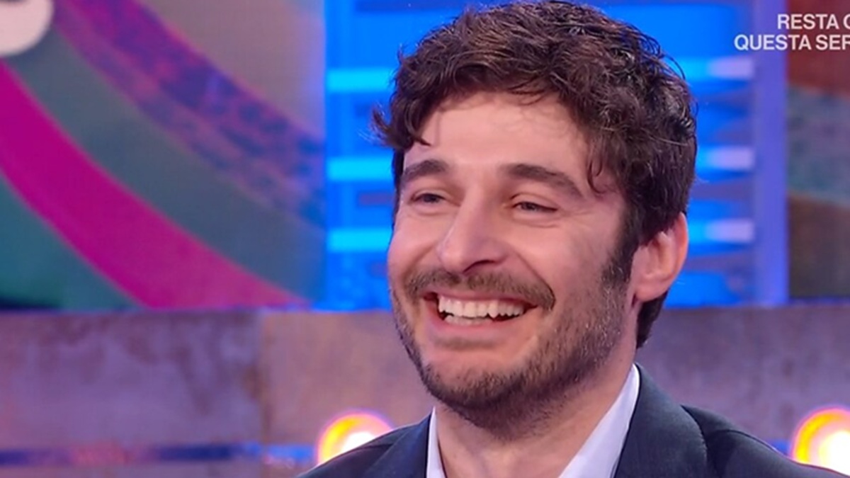 https://wips.plug.it/cips/libero.it/magazine/cms/2026/07/lino-guanciale-raiplay.jpg