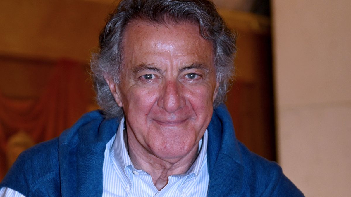 Luca Barbareschi si sfoga: "Sono solo, l'ultima moglie mi ha lasciato. Ne frequentavo 7 o 8 insieme"