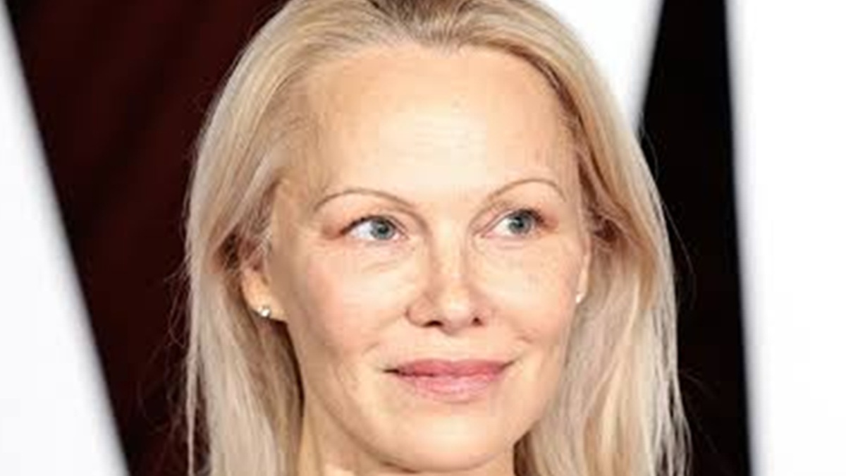 https://wips.plug.it/cips/libero.it/magazine/cms/2026/07/pamela-anderson-baywatch-reboot-serie.jpg