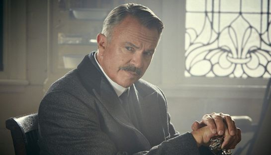 Addio Sam Neill: 5 film imperdibili (e una serie TV amatissima) da vedere assolutamente in streaming