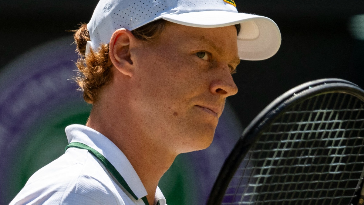 Sinner-Djokovic a Wimbledon in diretta in chiaro su Tv8: l'annuncio di Sky, l'orario e la sorpresa per la finale