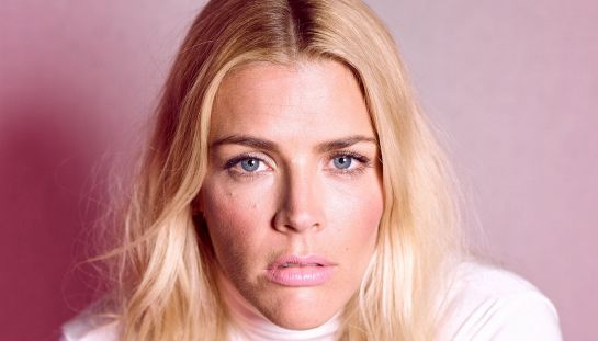 Busy Philipps, la star di Dawson's Creek ha raccontato la sua battaglia contro il tumore al cervello