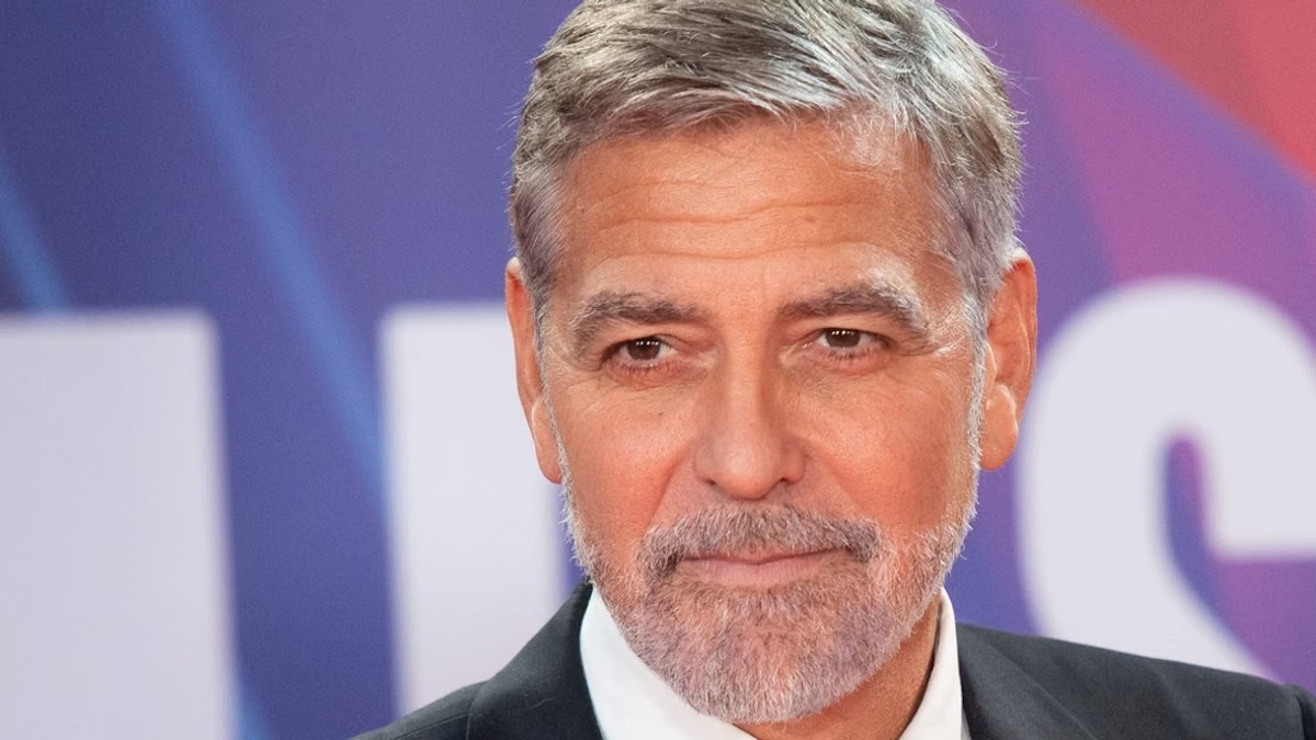 https://wips.plug.it/cips/libero.it/magazine/cms/2026/08/call-my-agent-reunion-cast-george-clooney-film-netflix.jpg